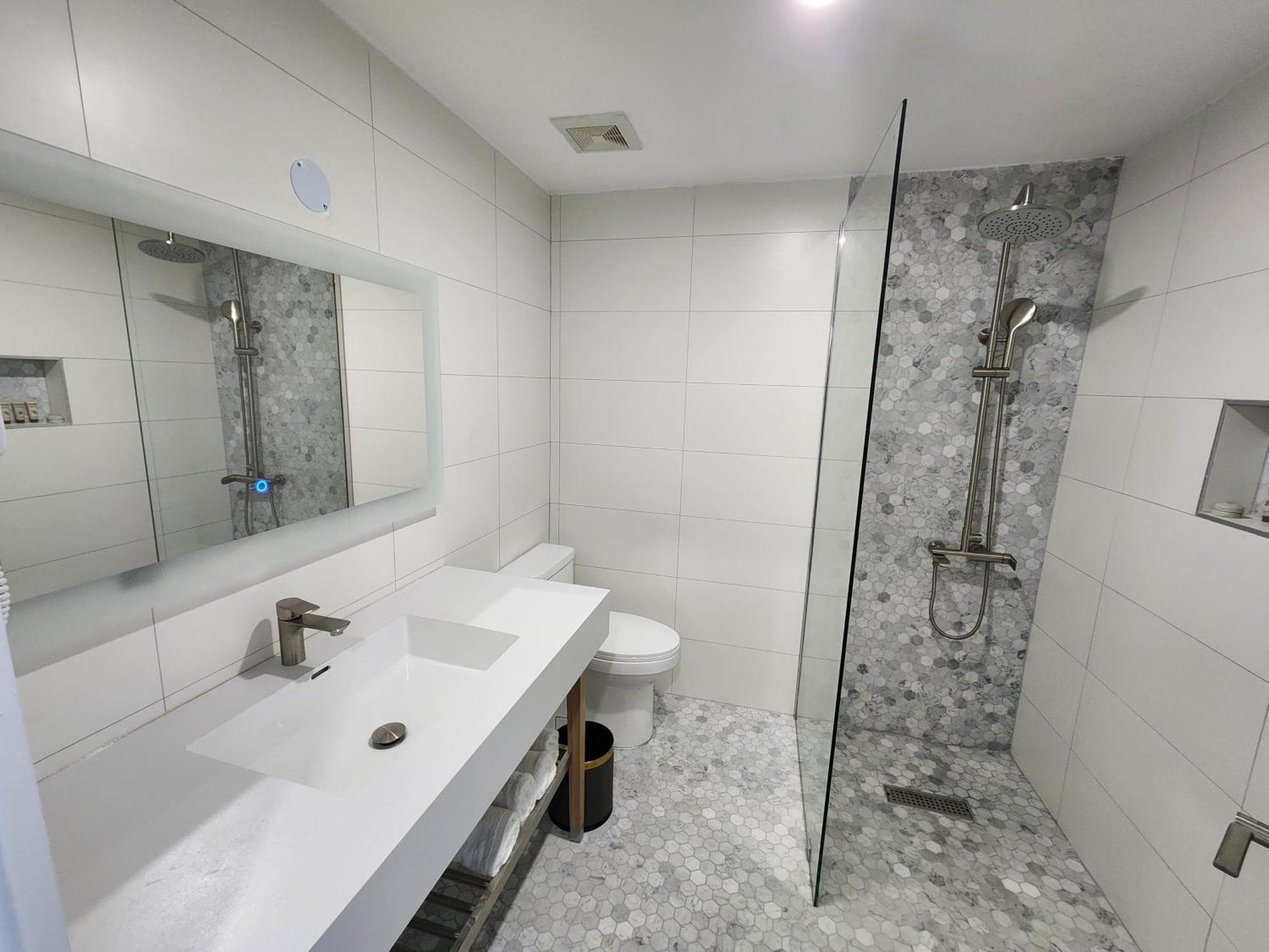 Hotel 39 Jamaica Монтего Бей Екстериор снимка